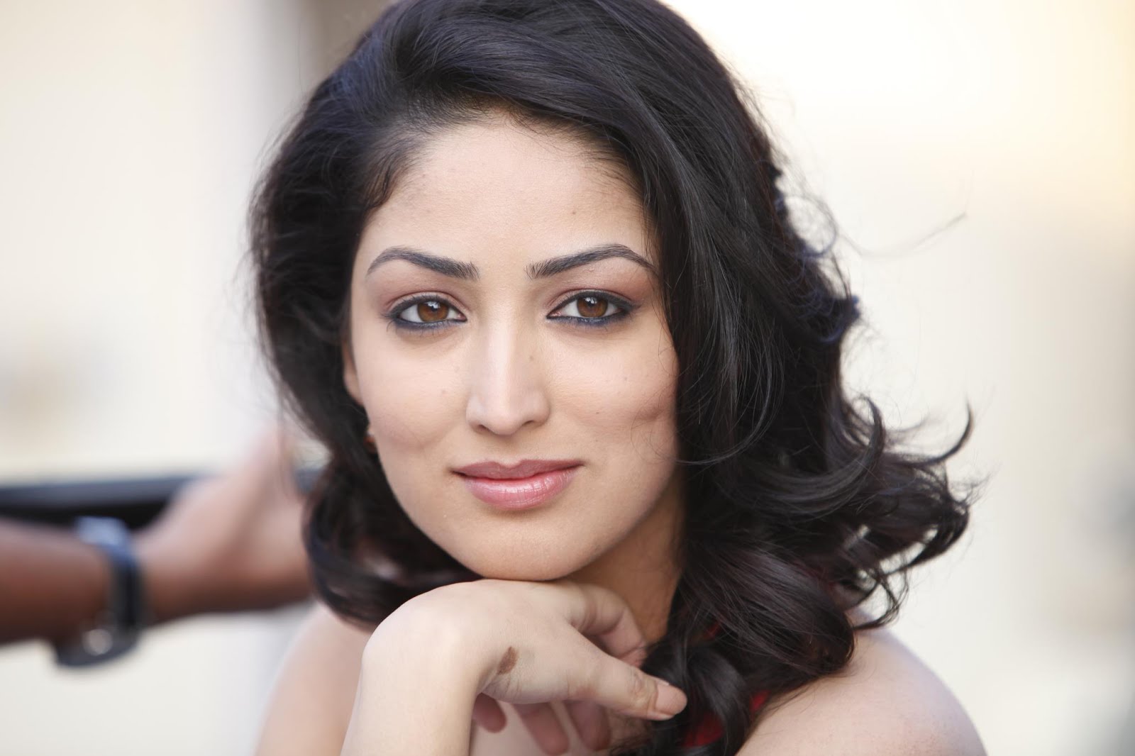 Yami Gautam Biography